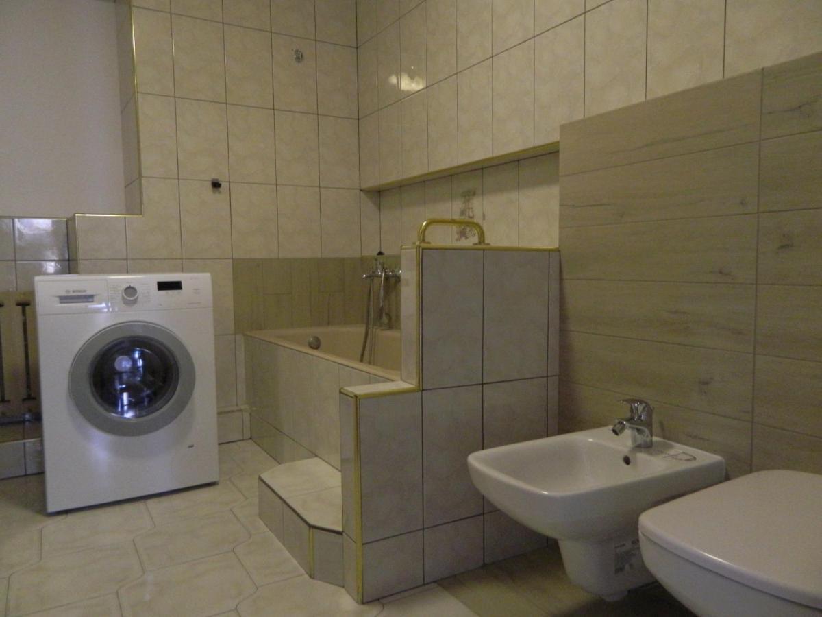 Dom Wypoczynkowy Rybnicka - Apartamenty กดิเนีย ภายนอก รูปภาพ