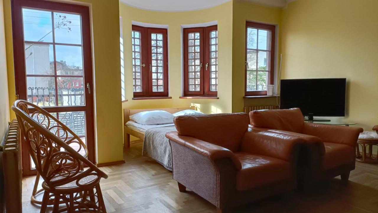 Dom Wypoczynkowy Rybnicka - Apartamenty กดิเนีย ภายนอก รูปภาพ